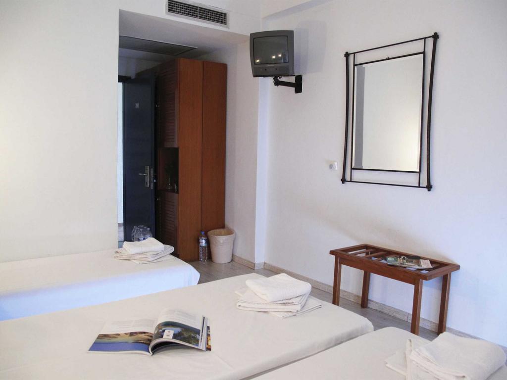 Hotel Azur Kriopigi Room photo