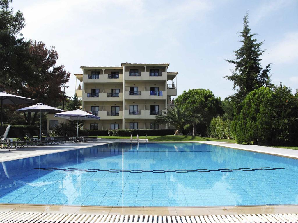 Hotel Azur Kriopigi Exterior photo